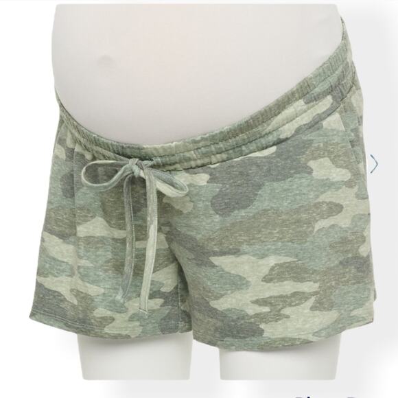 A:Glow Camo Maternity under belly lounge shorts - Picture 1 of 11